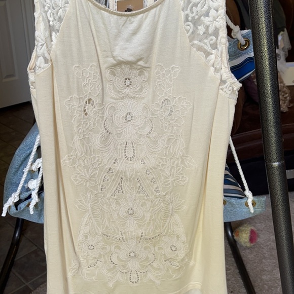 Tank Top—NEW - Picture 3 of 6